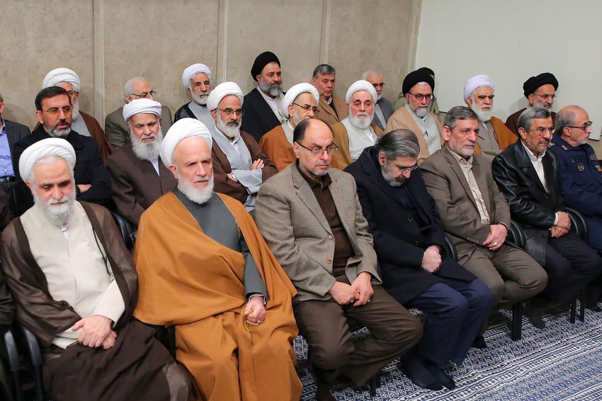 Sva trojica američkih stručnjaka koji su govorili za BBC persijski servis izrazili su sumnju u priču o „ozbiljnom operativnom planu" za povratak Ahmadinedžada na vlast | Foto: khamenei.ir