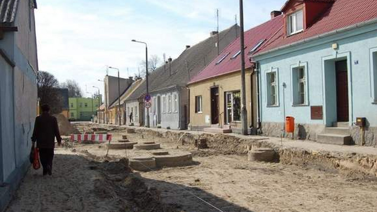 Rewitalizacja staromiejskiej części Szubina ma się ku końcowi. Finisz robót planowany jest pod koniec czerwca. Mieszkańcy odetchną, bo od jesienie 2010 r. borykają się z utrudnieniami.