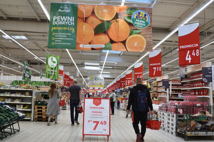 Auchan, Carrefour, Żabka, Dino i Selgros na celowniku UOKiK