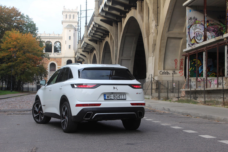 DS 7 Crossback 1.6 225 KM Performance Line