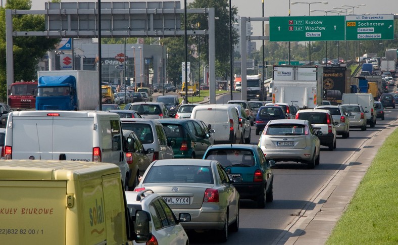 Dlaczego z CB-radiem jedzie się bezpieczniej?