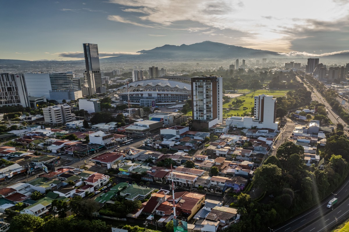 Nowa gorączka paszportowa. Zamożni Amerykanie znaleźli sobie zastępstwo za Europę