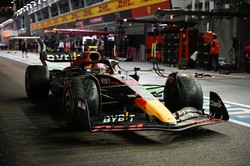 Perez pierwszy na mecie, ale nie może być pewny zwycięstwa w Singapurze