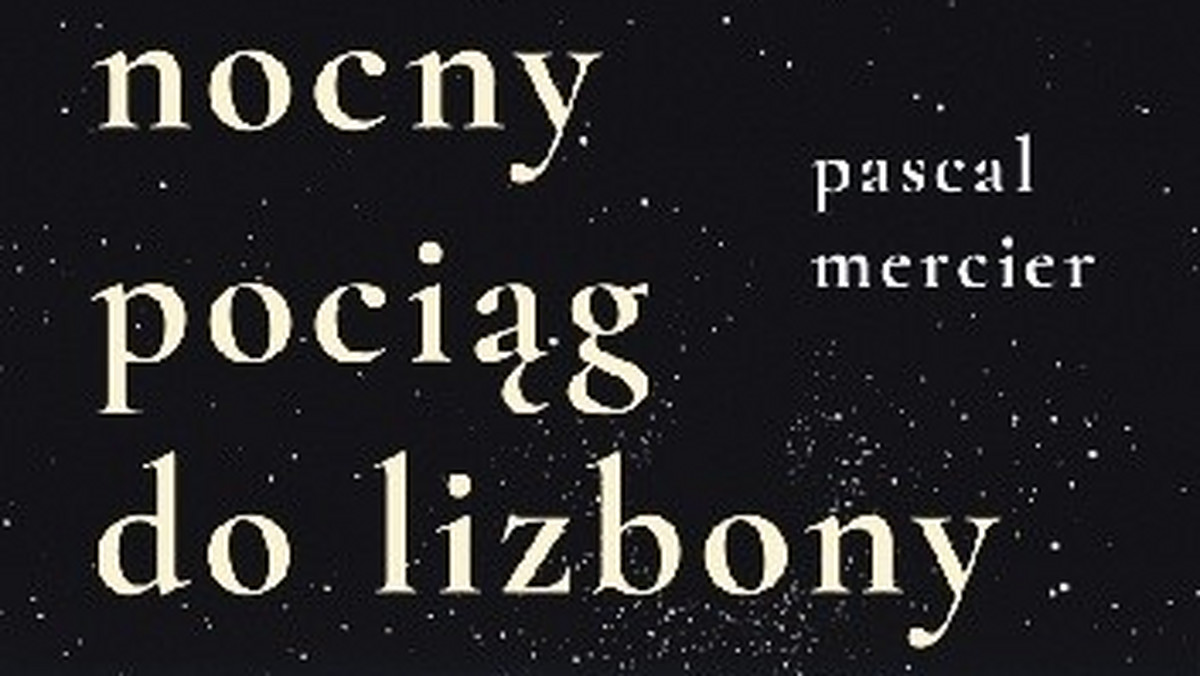 Dochodziła pierwsza, gdy Gregorius otrząsnął się z zamyślenia nad portretem. Ponownie pozwolił, by kawa wystygła. Pragnął raz jeszcze usłyszeć głos Portugalki i zobaczyć ją w ruchu. Jeśli w 1975 roku autor miał nieco ponad trzydzieści lat, na które wyglądał, teraz musiał być po sześćdziesiątce. Portugues. Gregorius przywołał w myślach głos bezimiennej Portugalki i nadał mu głębsze brzmienie, choć inne niż u księgarza. Miał to być głos o melancholijnej czystości, który dokładnie odpowiadałby wizerunkowi Amadeu de Prado. Gregorius spróbował wyobrazić sobie brzmienie zdań z książki wypowiadanych tym głosem. Nie udało mu się, nie wiedział, jak należało wymawiać poszczególne słowa.