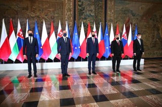 Premierzy V4 w deklaracji za kontynowaniem współpracy wyszehradzkiej w walce z pandemią i jej skutkami