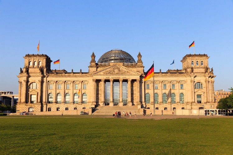 2. Zwiedź Reichstag