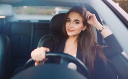 Jak chronić kobiety za kierownicą? Przez lata wzorem do badań była męską postać