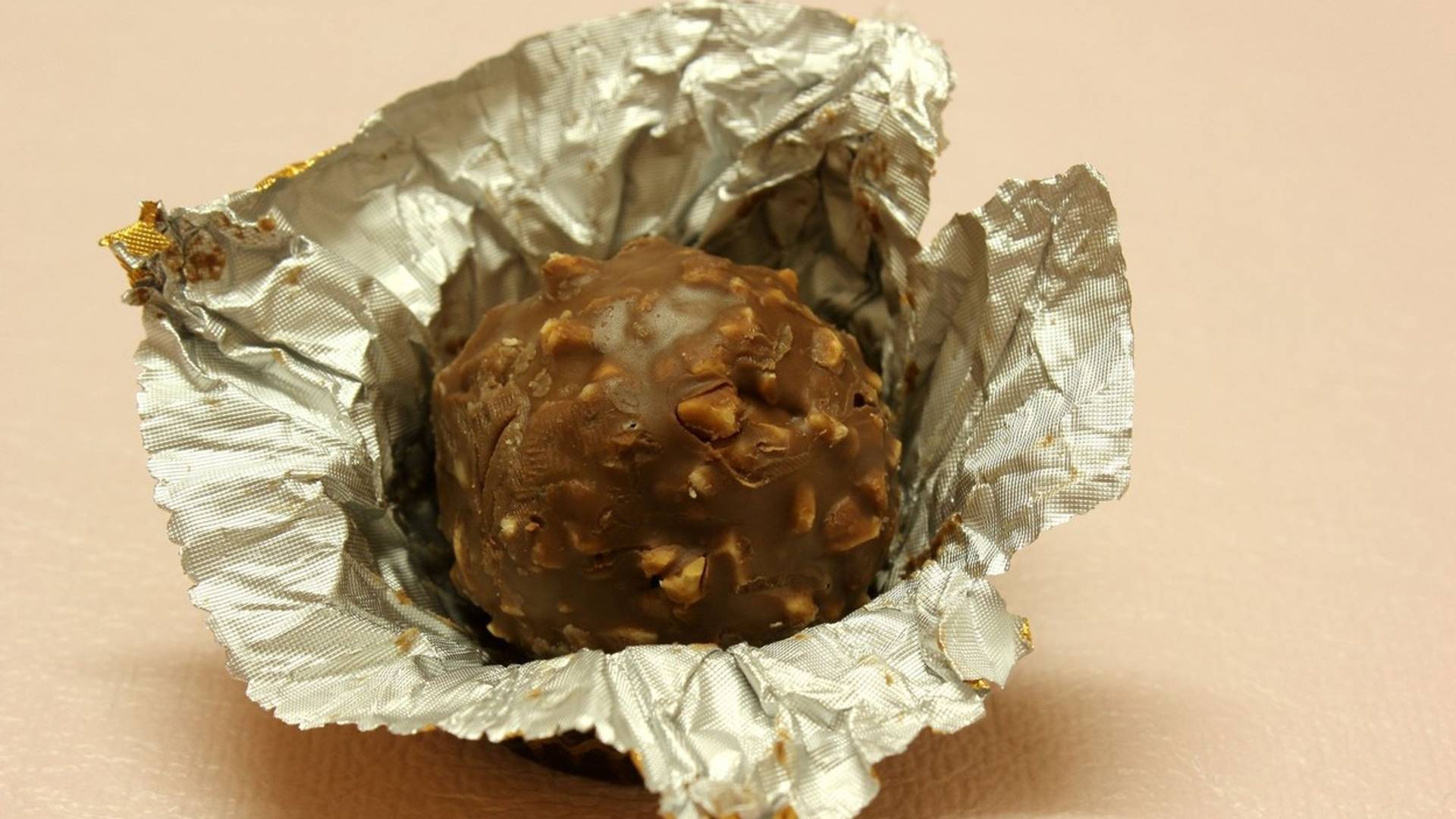 Recept za domaće Ferero Roše kuglice, bolje od originala