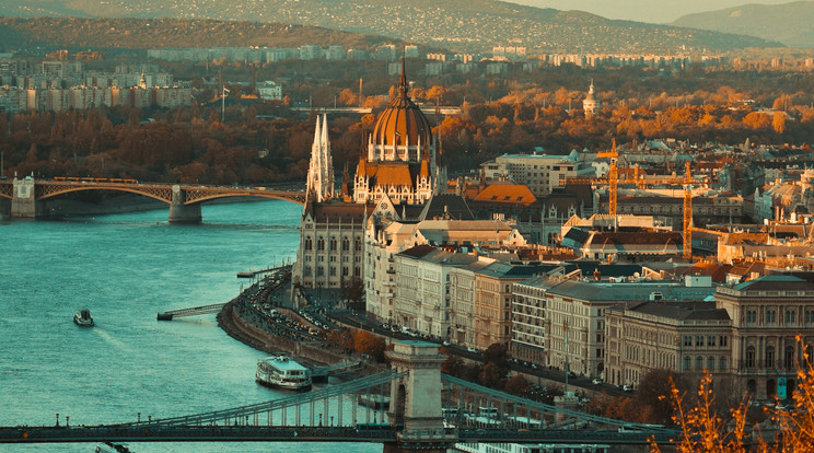 Az AI szinte felismerhetetlenné varázsolta a magyar fővárost /Illusztráció: Unsplash