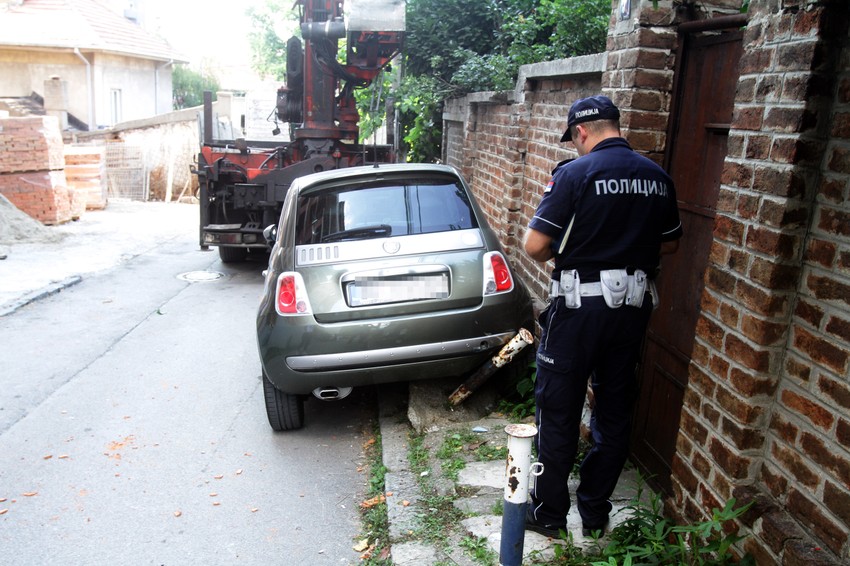 Oštećen automobil Zorane Vučković