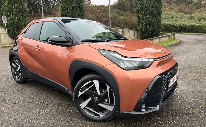 Nowa Toyota Aygo X Hybrid
