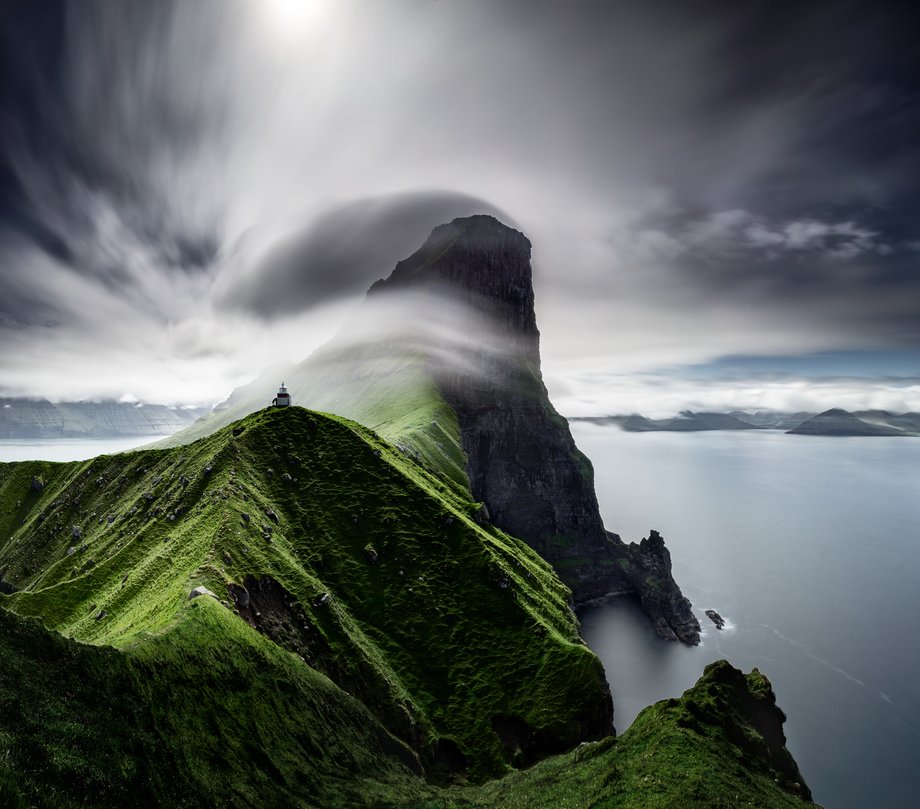 Kategoria: krajobraz. Zwycięska praca: "Cliffs of Kallur", Janne Kahila, Finlandia.