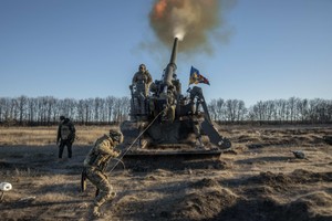 Wojna w Ukrainie. Czechy znaleźli jeszcze więcej pocisków dla Ukrainy. Ukraińcy znów strzelają