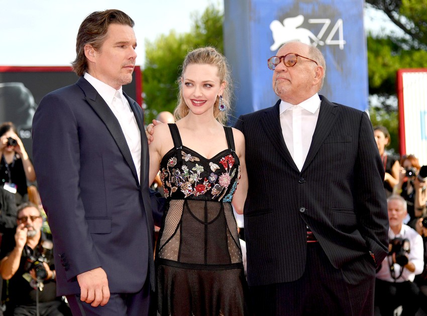 Itan Hok, Amanda Sajfred i Pol Šreder u Veneciji