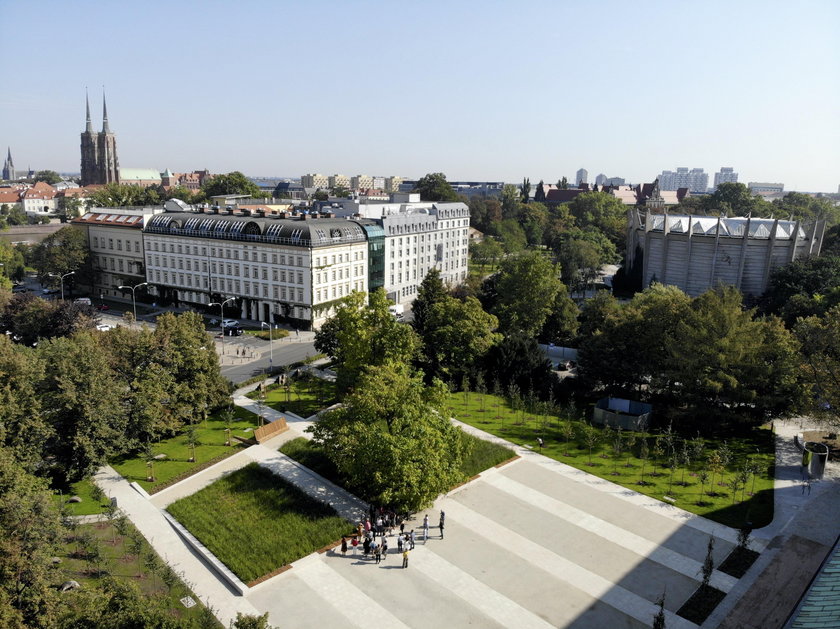 Otwarto nowy skwerek dla mieszkańców