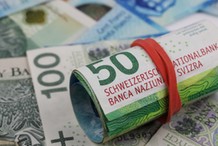 ZBP: TSUE nie ograniczył potrącenia w sporach frankowych. Wyrok nie spełnił oczekiwań strony konsumenckiej [KOMENTARZ]