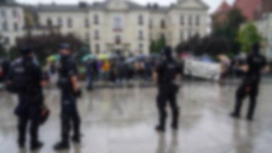 Opole: policja chce ukarania 17-letniego demonstranta za "niszczenie środowiska" megafonem