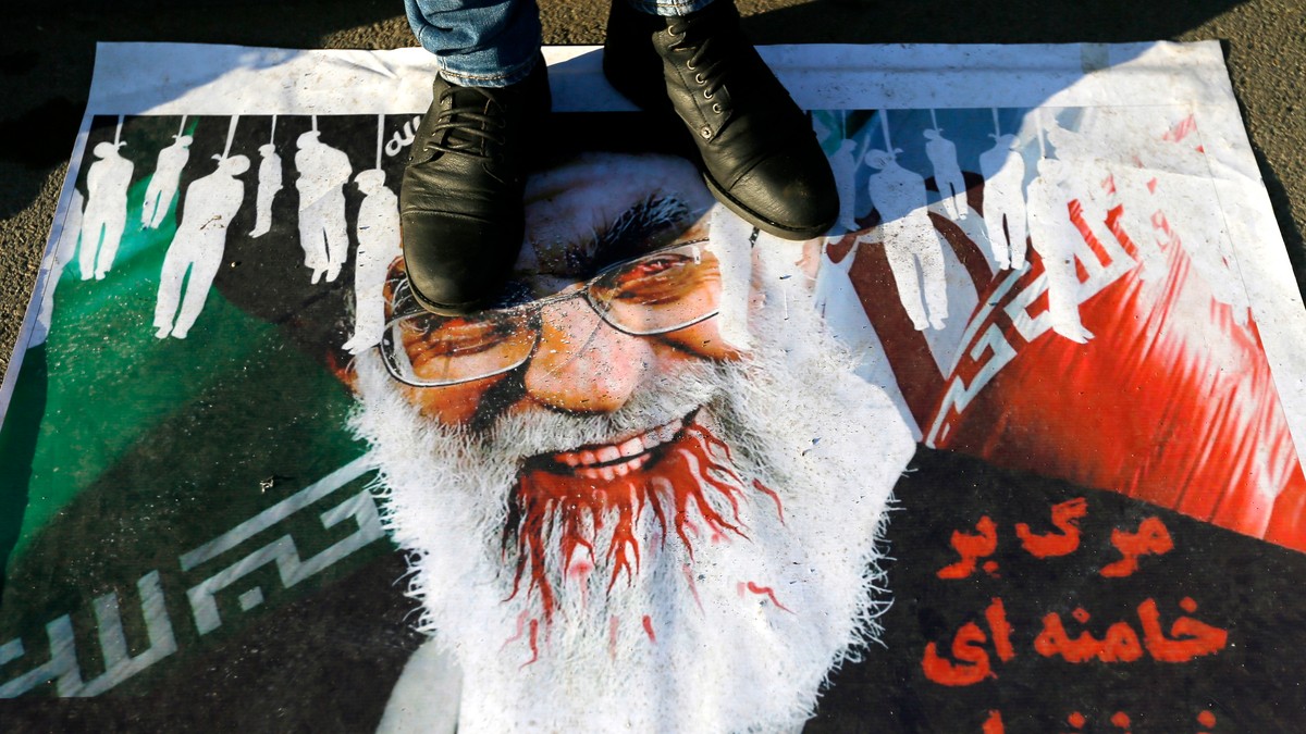Ilustracija: protest protiv režima ajatolaha Alija Hamneija