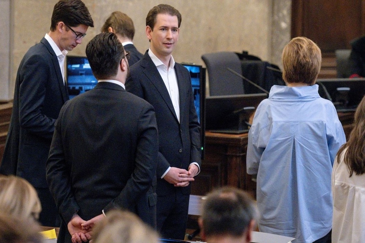 Proces byłego kanclerza Austrii Kurza rozpoczyna się w Wiedniu