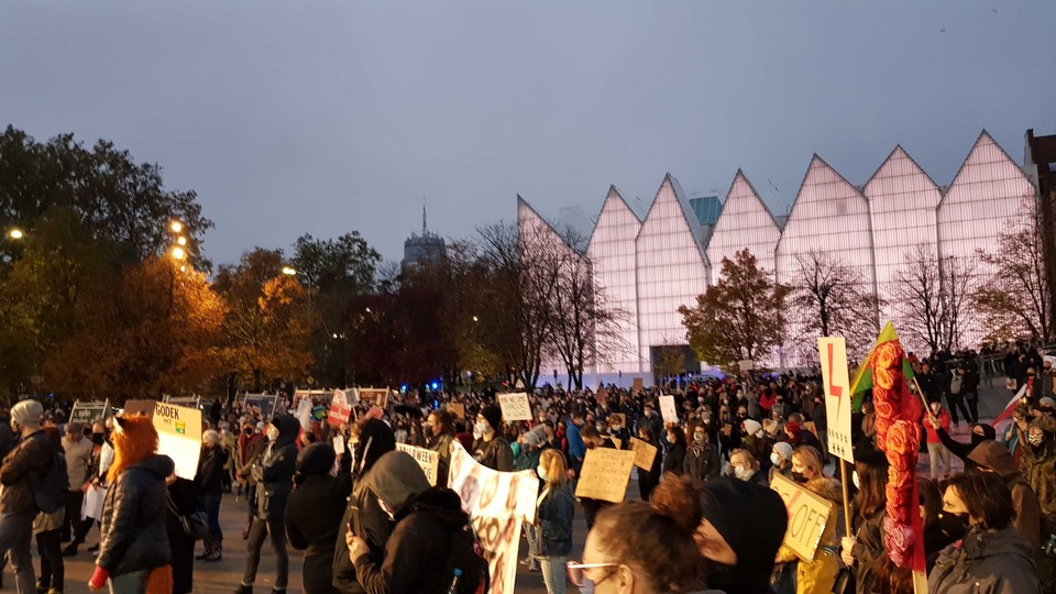 Protest w Szczecinie po ogłoszeniu wyroku TK. Dzień dziewiąty