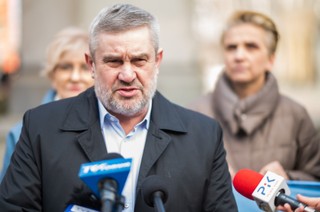 Ardanowski: 600 tys. ton miału węglowego powinno szklarniom wystarczyć na sezon, a przynajmniej na jego rozpoczęcie