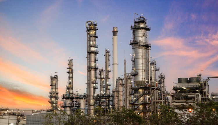 Iran grozi blokadą ropy. Przygotujcie się na 200 dolarów za baryłkę"