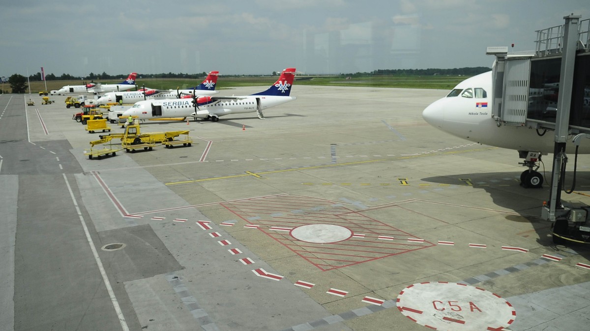 Avion Er Srbije oštećen na Aerodromu Nikola Tesla