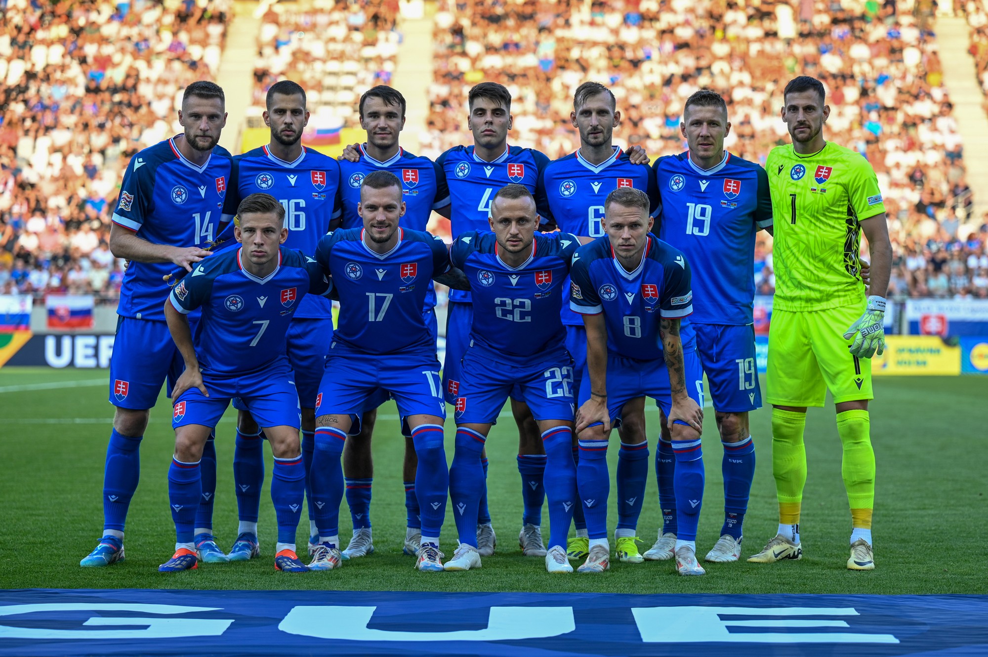 Futbalisti Slovenska pred zápasom s Azerbajdžanom.