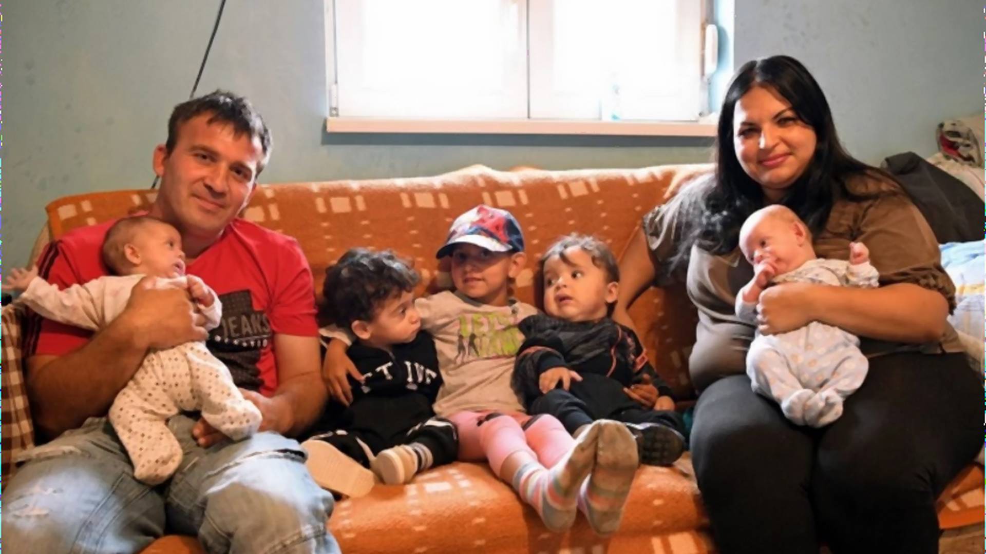 Dragana i Nebojša su za dve godine dobili dva para blizanaca: Čudili su se i lekari