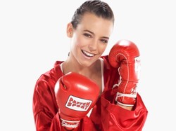 Anna Mucha celuje "Prosto w serce"