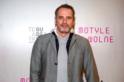 Paweł Deląg pokazał ukochaną. Pozdrowili fanów z jesiennego spaceru [FOTO]