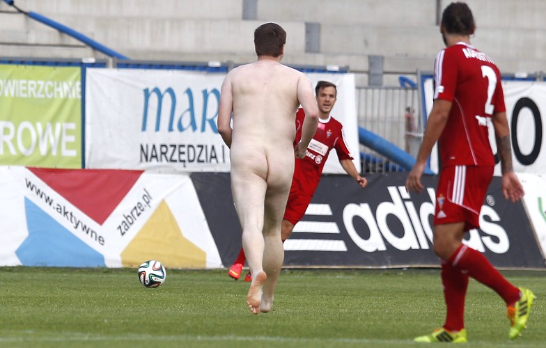 Tego jeszcze w Polsce nie było. Golas przerwał mecz Górnika z Lechem