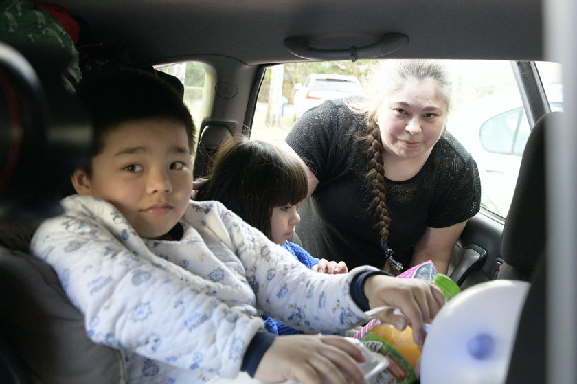 Ewakuowani z Wuhan wracają do domów. Wszyscy są zdrowi