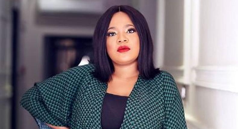 Toyin Aimakhu wants her fans to know that she is not pregnant [Instagram/ToyinAbraham]