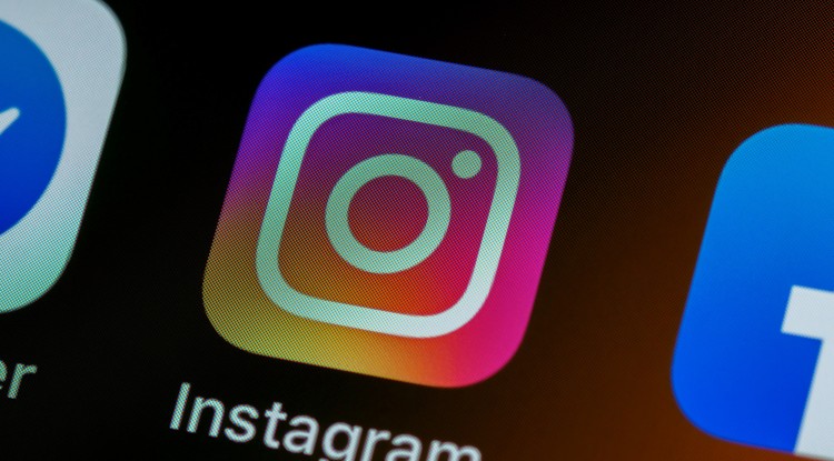 Az Instagram logója 2016-ban alakult át a mai dizájnjára