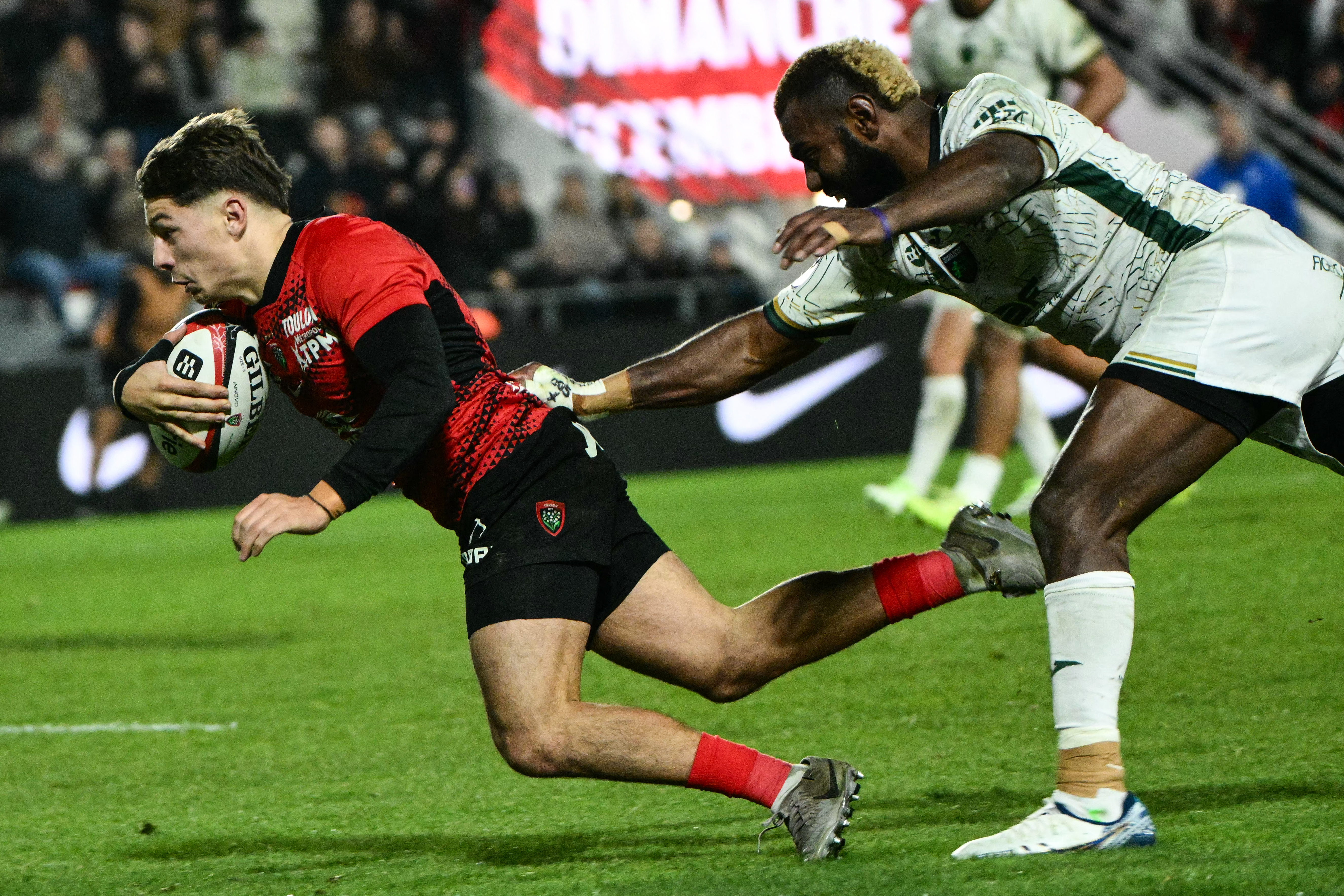 Victoire écrasante 54-28: Toulon devient dauphin de Toulouse au Top 14