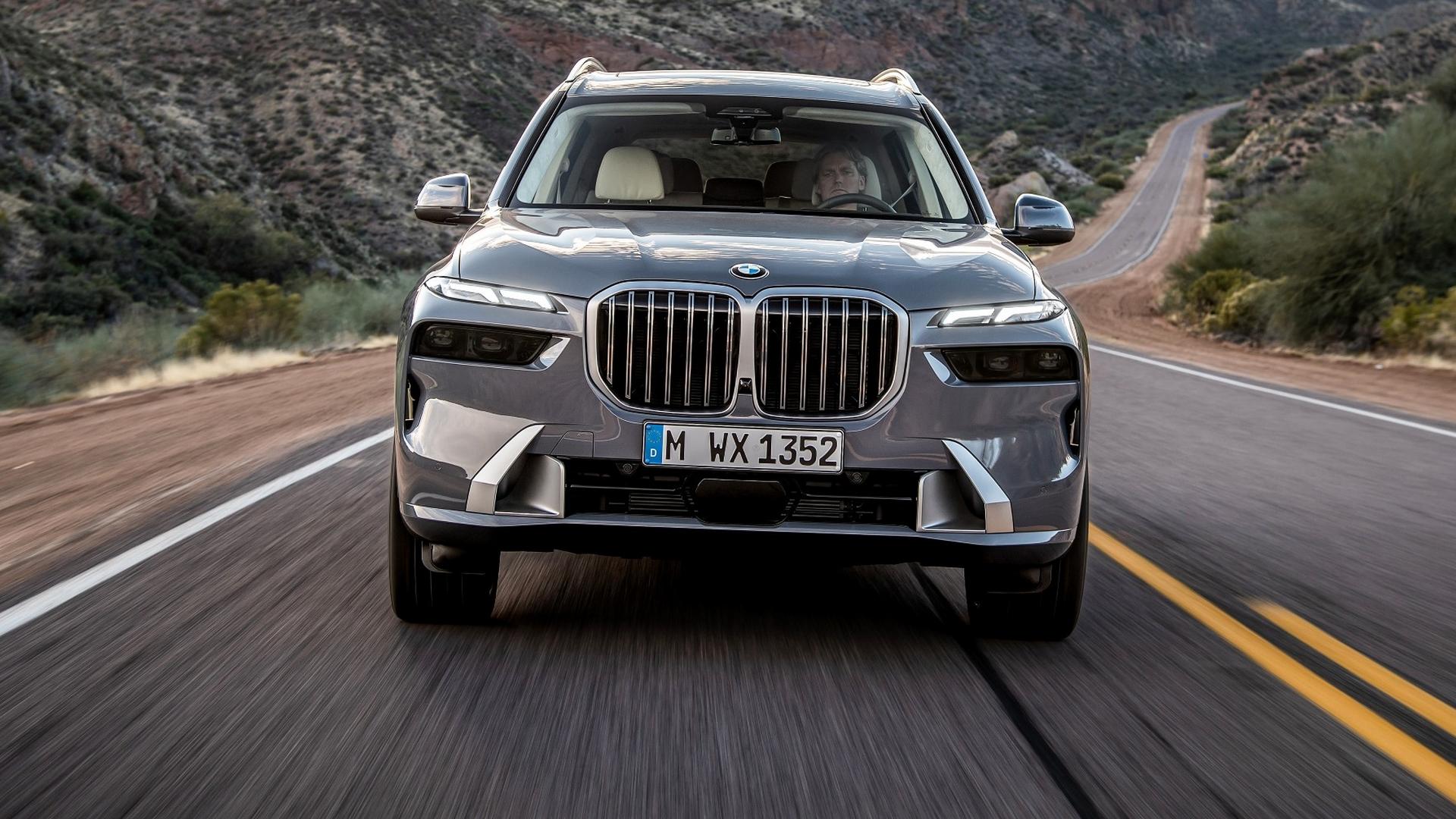 Jeździliśmy nowym BMW X7 – co zmieniło się w mega-SUV-ie po liftingu?