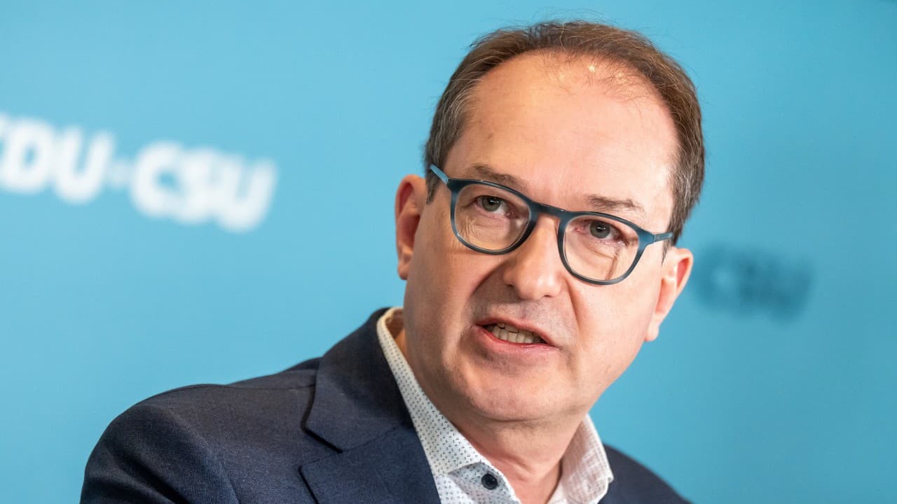 Nemecký minister vnútra Alexander Dobrindt.