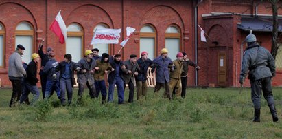 Tak było 13 grudnia. Odtworzyli historyczne wydarzenia