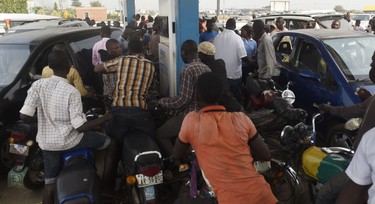 Dangote Refinery debunks claims of selling petrol above ₦1,000/litre