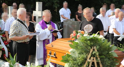 Wzruszające sceny na pogrzebie Grzegorza. Był jednym z kierowców, którzy zginęli w Chorwacji. Pożegnały go tłumy i piękne słowa!