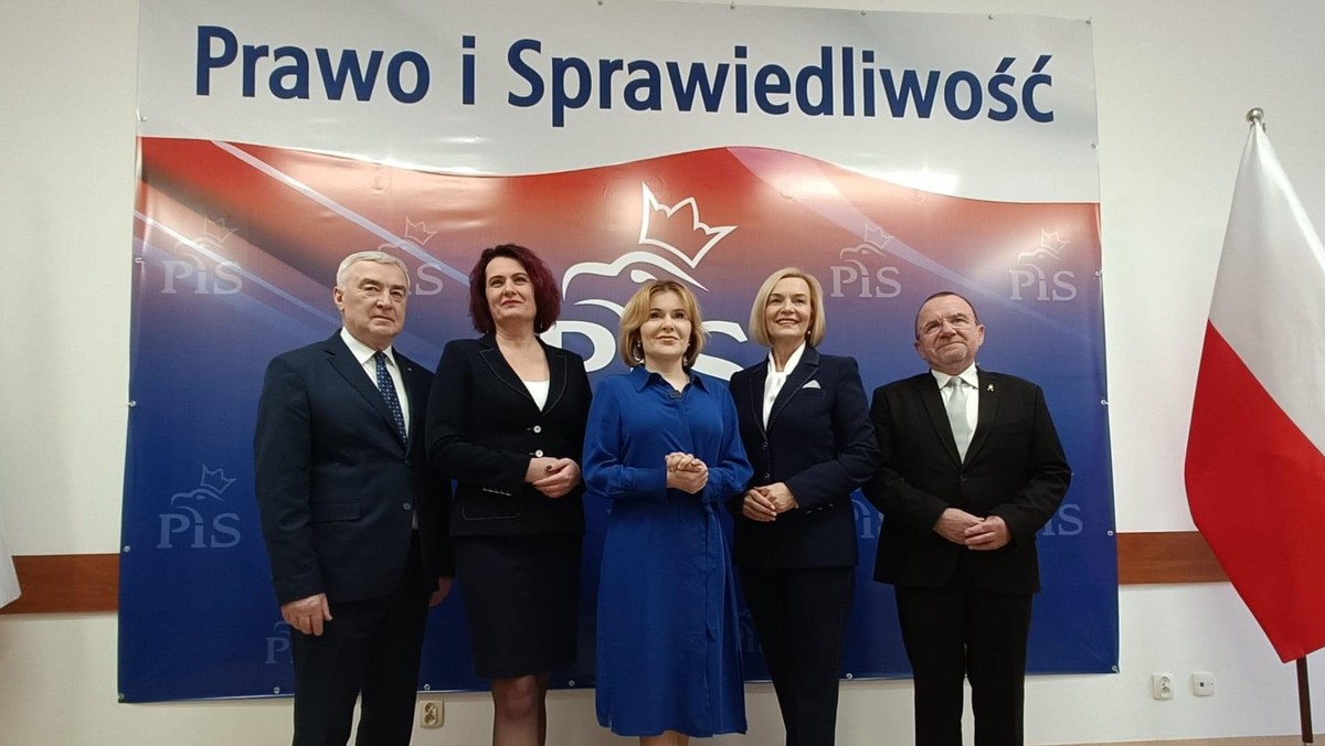 PiS odsłania karty przed wyborami samorządowymi. Oto świętokrzyskie "jedynki"