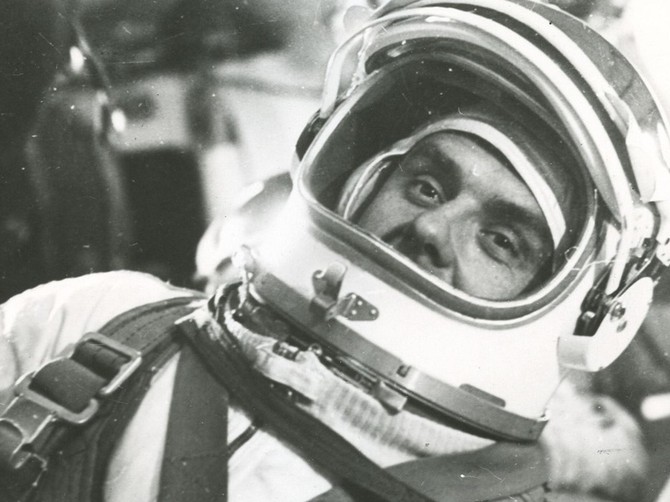 Vladimir Komarov je iz svemira pao na zemlju i udario o tlo snagom meteora
