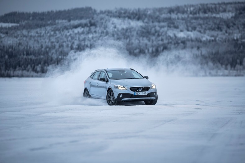 Volvo V40 Cross Country: kombi na sportowo