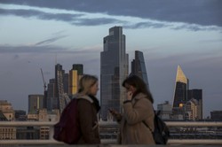 Wielka Brytania zaszczepiła 32 mln osób. Cel ten osiągnięto sześć dni przed zakładanym terminem