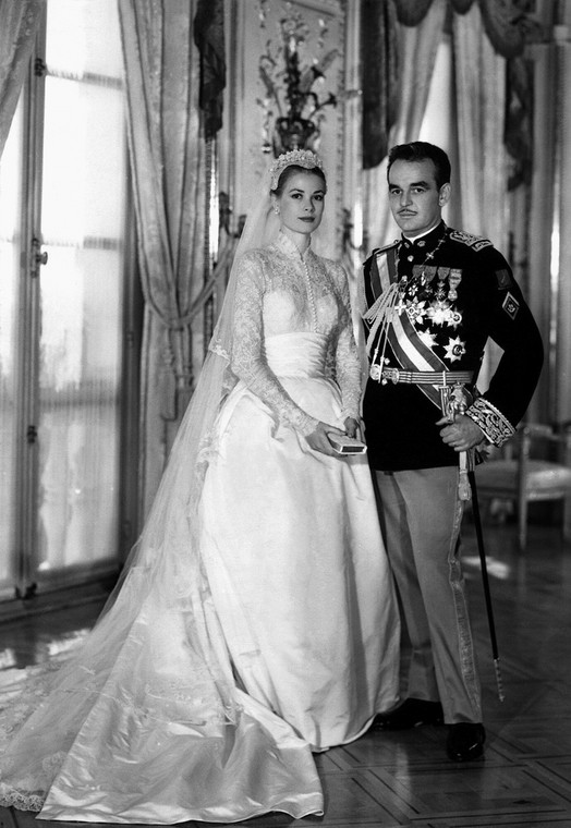 Grace Kelly i książę Rainier III w dniu ślubu