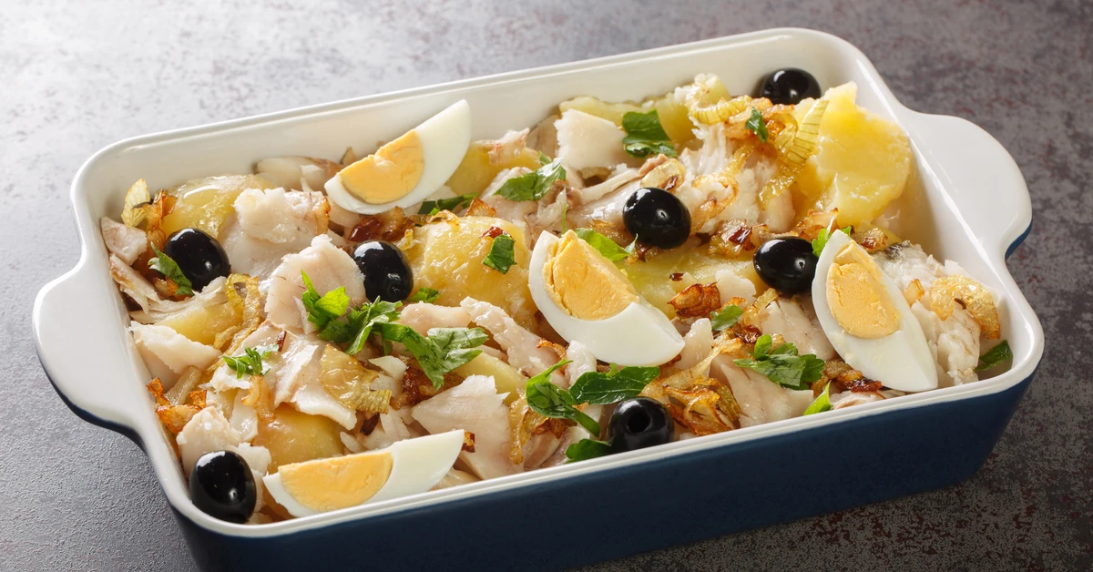 Pyszny obiad na piątek. Podajemy przepis, Ty gotujesz. Dorsz po portugalsku z ziemniakami