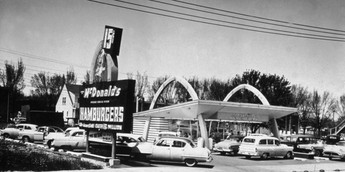 1954 カリフォルニア州ダウニー マクドナルド