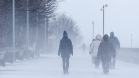 Pogoda na luty 2026. Bestia ze wschodu mrozi Polskę, ale idzie zwrot. Czy czeka nas paraliż?
