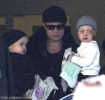 31524_brad-pitt-knox-viviene-sl-d0001F9D0578a906c210b